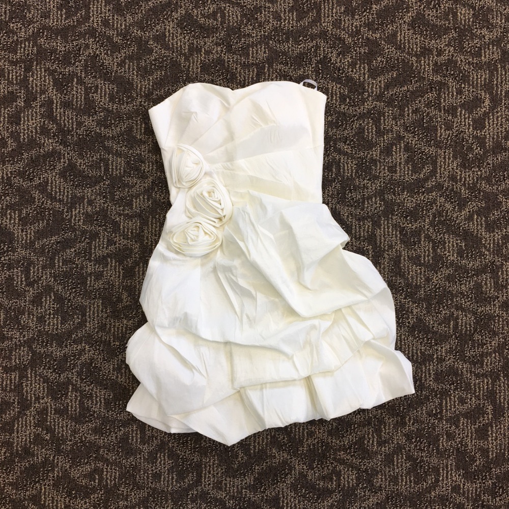 White XOXO Party Formal Prom Dress